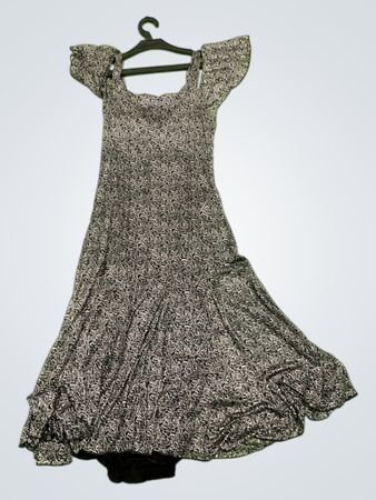KOOKAI Schwarz-weißes Blumenmuster-Midikleid