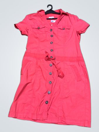 S.Oliver Red Knopf-Ausschnitt-Kleid mit Taschen