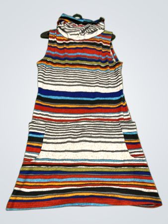 EYLEX ärmelloses gestreiftes Rollkragenkleid mit Taschen