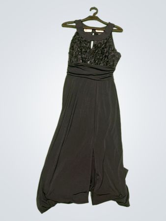EN FOCUS PETITE Schwarzes Kleid