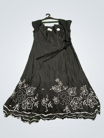 Vintage Vanguard Schwarzes Besticktes Kleid