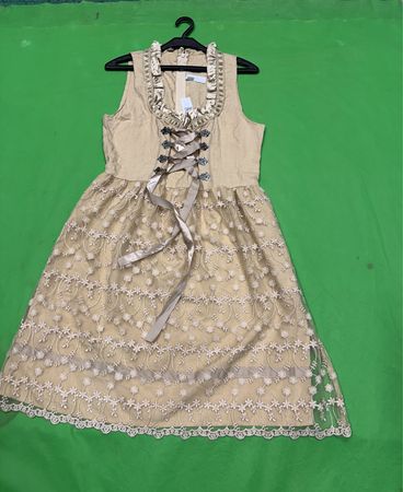 Beiges Spitzenkleid mit Bänderdetails