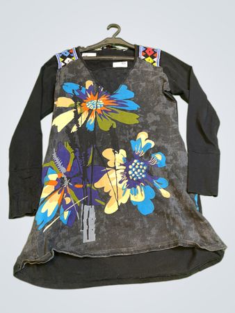 Langärmliges Kleid mit floralem Druck