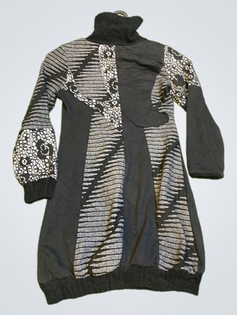 TON TIN PARIS 9/10 Rollkragenkleid