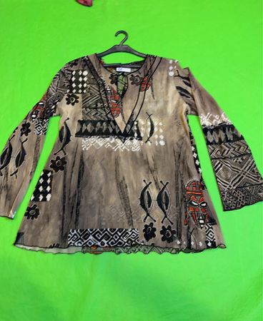 MOMENTUM Damen Langarm V-Ausschnitt Tunika-Top