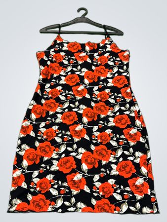 Schwarzes Blumenmuster Slipkleid