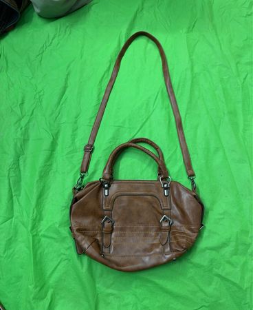 Braune Kunstleder-Handtasche mit Schultergurt