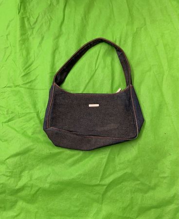 Denim-Shopper mit roter Stickerei