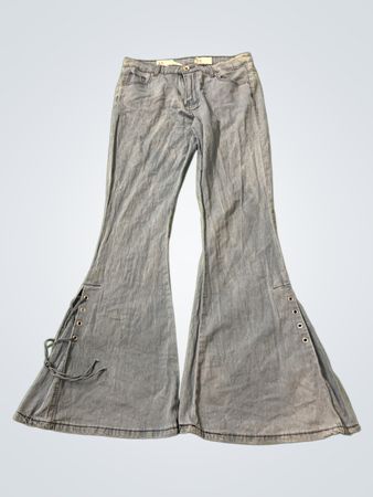 Vintage Vanguard Hellblaue Schlagjeans mit Schnürdetail