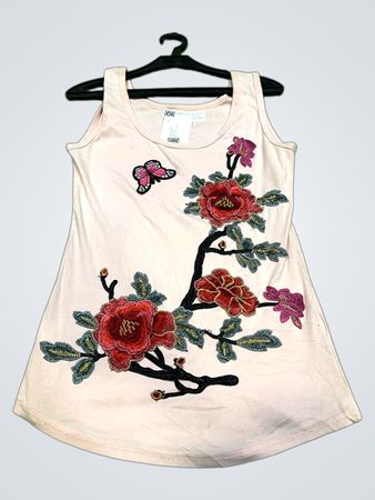 Rosa ärmelloses Kleid mit floraler Stickerei