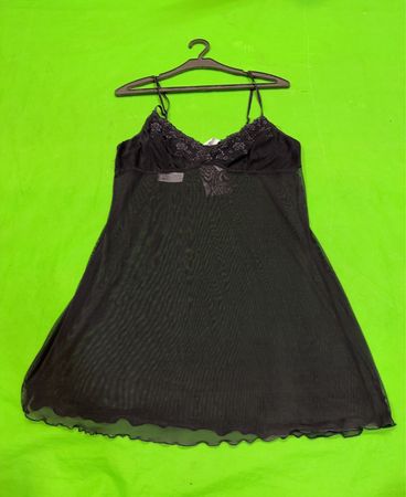 Schwarze Nachtwäsche