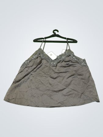 Graues Spaghetti-Top mit Spitzenbesatz