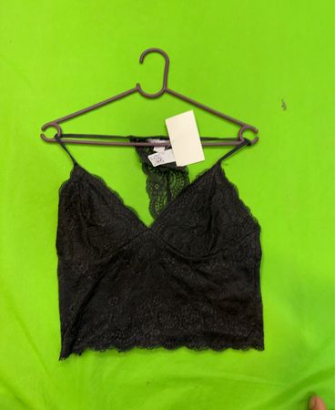 Amisu Schwarzes Spitzen-Cami-Top