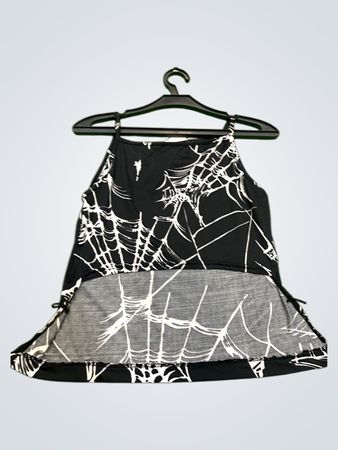 Top mit schwarz-weißer Spinnennetz-Print