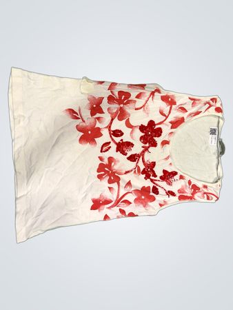 Weißes ärmelloses Oberteil mit rotem Blumenmuster