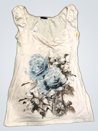 Weißes T-Shirt mit blauem Floralprint