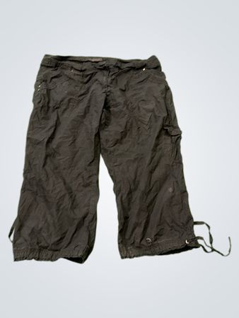 Kiabi Woman Schwarze Cargo Capris Größe 44
