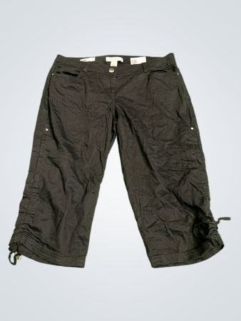 White House Black Market Capris