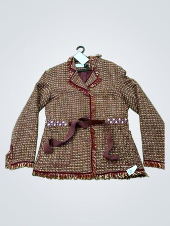 Tweedjacke mit Gürtel und Verzierungen