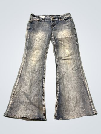 VANITY Damen Größe 27 kurze Schlagjeans