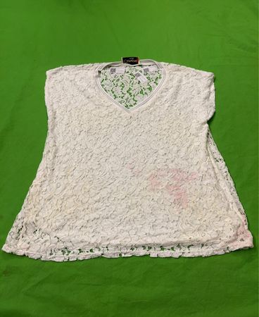 Caruscino moda White Lace V-Neck Top