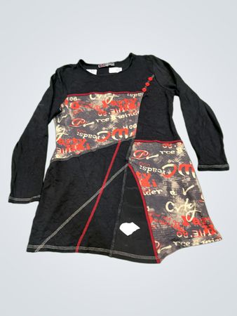 Ona He Schwarzes Langarm-Patchwork-Kleid mit Textdruck