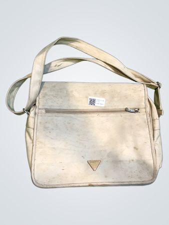 Guess Messenger Bag