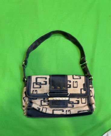 Guess Shoulder Bag