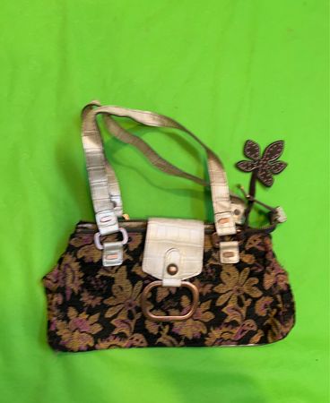Guess Shoulder Bag