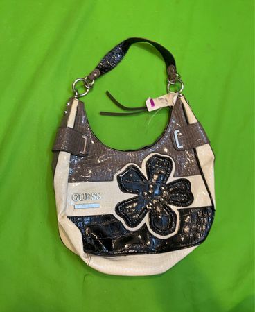 Guess Shoulder Bag
