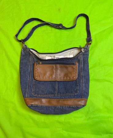 Jeans Schultertasche mit Lederakzenten