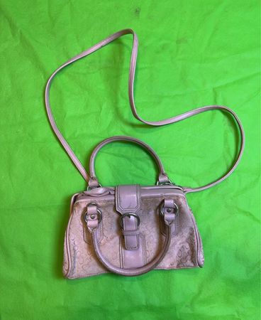 Rosa Handtasche