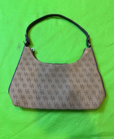 Dooney & Bourke Monogram Schultertasche