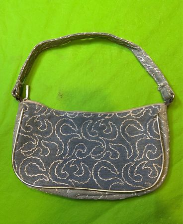 Denim-Umhängetasche mit Spiral-Muster