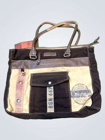 Travelteli Tote Bag