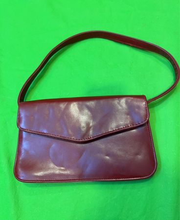 Rote Handtasche