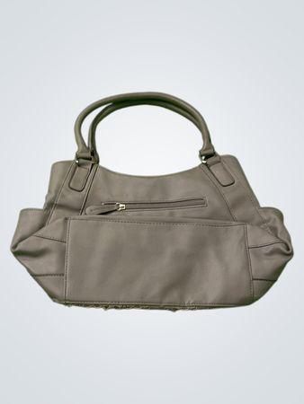 Graue Handtasche mit floralen Aussparungsdetails