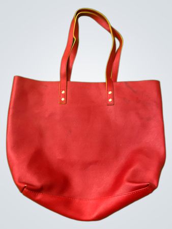 Rote Umhängetasche