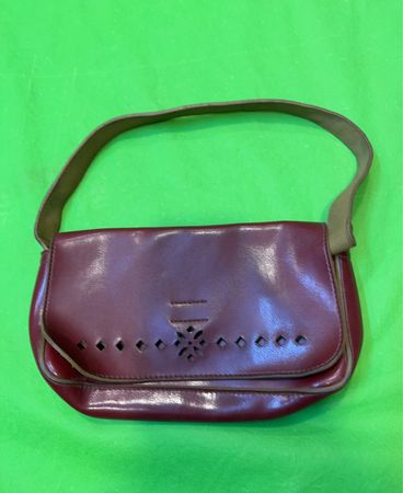 Burgunder Handtasche