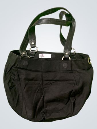 Schwarze Handtasche