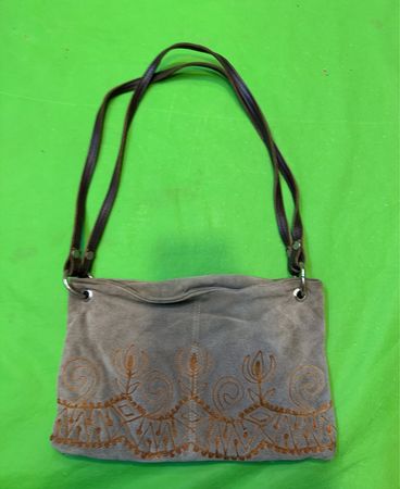 Natura Suede Schultertasche