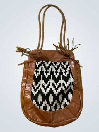 Mossimo Supply Co. Braune Leder Tote Bag mit tribalem Muster
