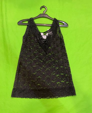 Schwarzes Spitzen-Tanktop