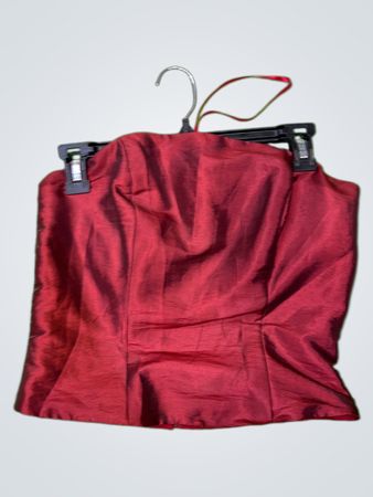 Rotes Trägerloses Korsett-Top