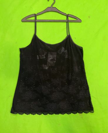 Schwarze Spitzen-Top