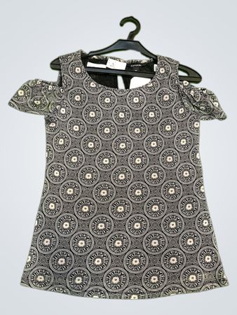 Comma Cold Shoulder Top