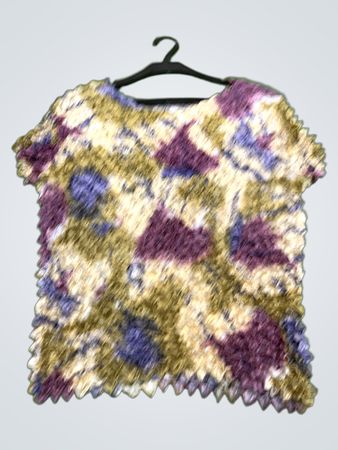 Texturierte Bluse mit abstraktem Druck