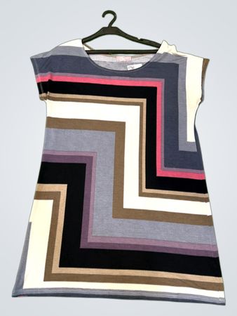 Cami Geometrisches Muster Kleid