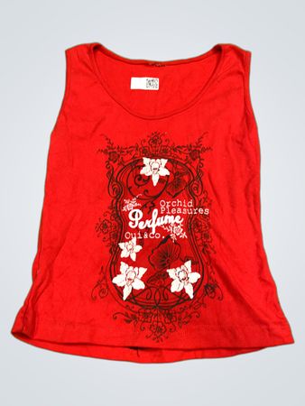 Red Sleeveless Top with Perfume Oui & Co Graphic