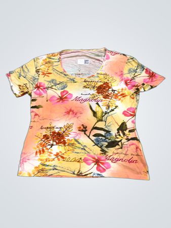 Blumenmuster T-Shirt mit "Magnolia" Text